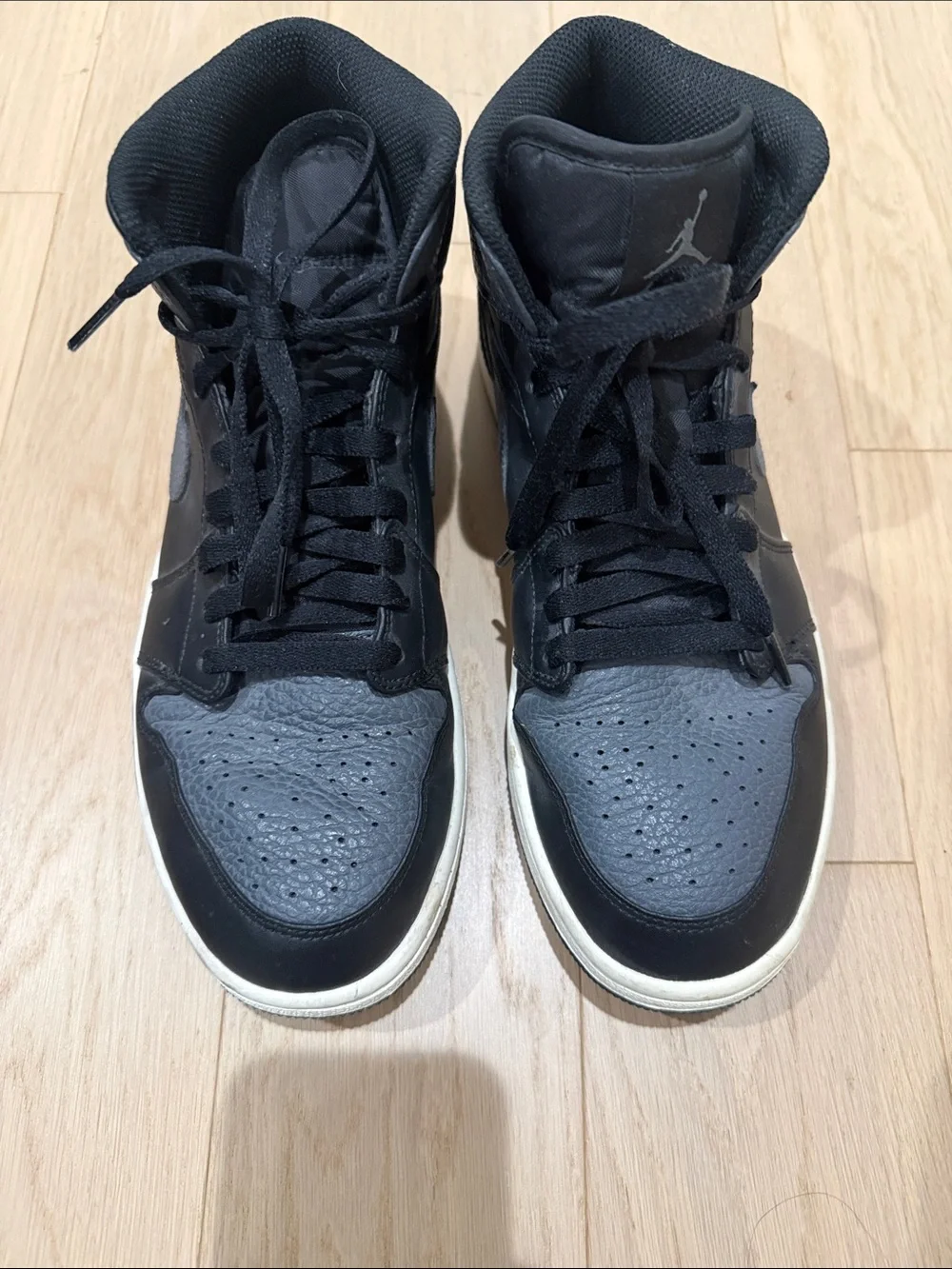 Nike Jordan Men’s High-Top Sneakers in Black and Gray 9.5